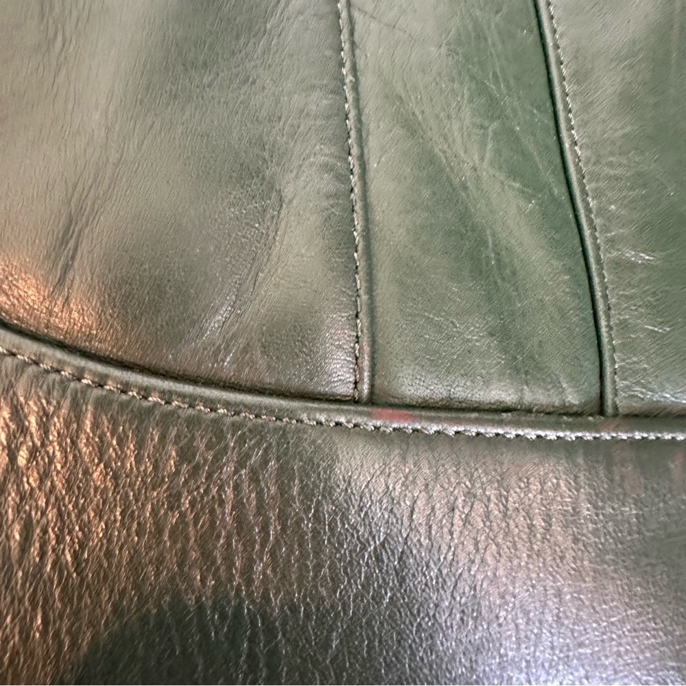 Echelon Leathers green unisex tote - Picture 11 of 15